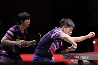 林诗栋/蒯曼不敌日本组合，无缘晋级世乒赛混双四强